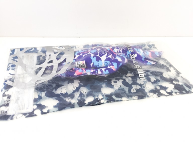 Coussin Medicom Toy 2005, Futura 2000 X UNKLE, Version Big, édition Limitée