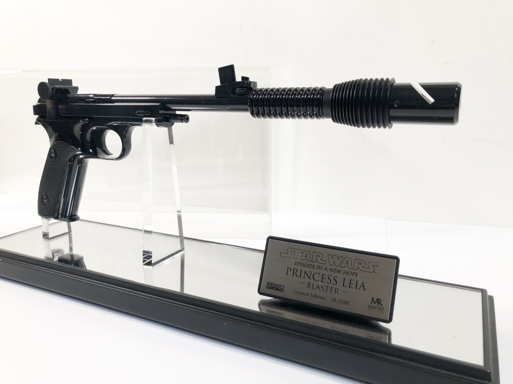Leia Blaster Master Replicas SW122 full size série limitée 2004