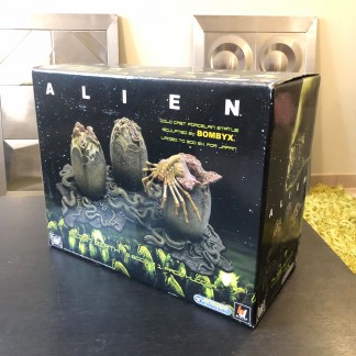 statue Alien Birth : 3 eggs and 1 face hugger ATTAKUS 2003 NIB