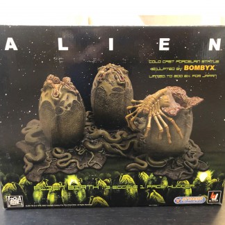 statue Alien Birth : 3 eggs and 1 face hugger - ATTAKUS 2003