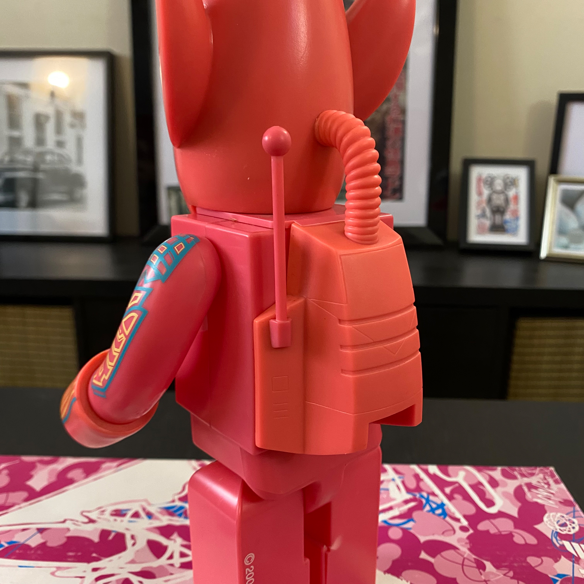 HK34】 メディコム・トイ KUBRICK 400% Futura Figure + Recon Logo 