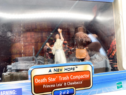 Leia and Chewbacca Death Star Trash Compactor Hasbro Star Wars – Image 3
