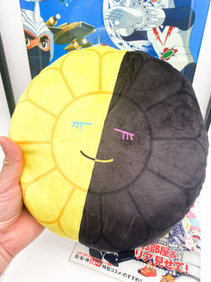 Peluche Fleur Takashi Murakami x Hikaru x Smart Magazine – Image 16