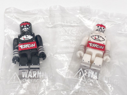 Kubrick ToyCon 2001 set of two sealed new Medicom Toy – Image 3