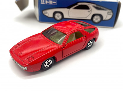 Tomica blue box F53 Red Porsche 928 MIB