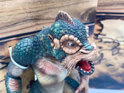 YMIR Ray Harryhausen 20 Million Miles to Earth 2002 X-Plus Japan large figure [12in.] NIB – Image 6