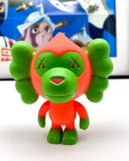 Kaws Baby Milo BAPE (pink-green) – A Bathing Ape 2005 MIB

Collector’s item. Only one available. 💎

#KAWS #BAPE #BabyMilo #ArtToys #StreetArt #MedicomToy #ABathingApe #KawsCollection  #VinylToys #Collectibles #Nigo #Grail