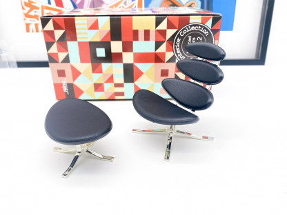 Corona Chair Poul Volther REAC Japan Miniature Designer Chair 1:12 limited color – Image 4