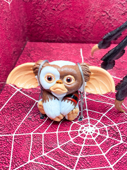 Gremlins 2 Gizmo Spider Mohawk PVC Figure Collection Jun Planning – Image 9