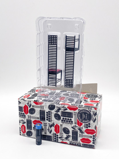 Hill House 1 Charles Rennie Mackintosh REAC Japan Miniature designer chair MIB – Image 2