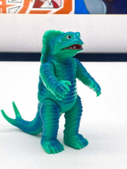 KEMULAR Bandai Soul of Bullmark Kaiju Sofubi 3" Mini Figure Ultraman – Image 5