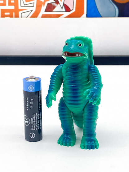 KEMULAR Bandai Soul of Bullmark Kaiju Sofubi 3" Mini Figure Ultraman – Image 2