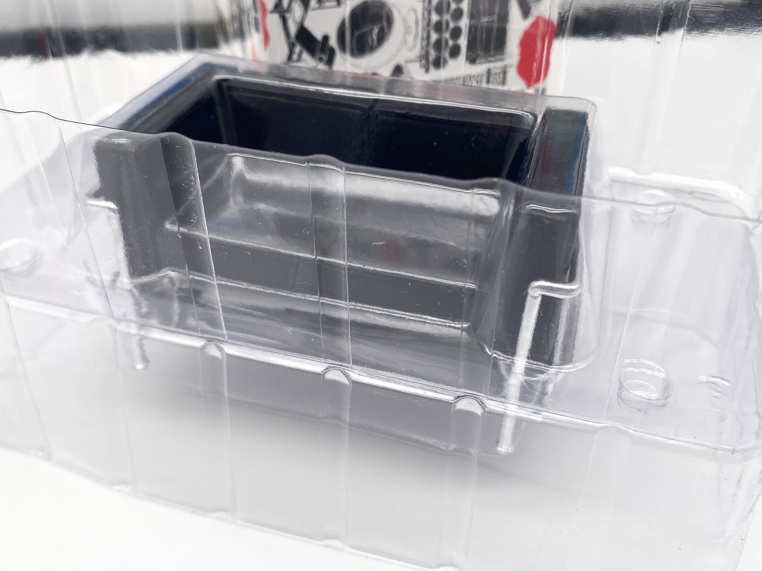 Miniature LC2 Sofa Le Corbusier REAC