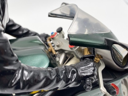 Matrix TRINITY with Ducati resin-statue 1:6 scale ltd 1500 Gentle Giant 2003 – Image 9