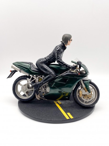 Matrix TRINITY with Ducati resin-statue 1:6 scale ltd 1500 Gentle Giant 2003 – Image 12