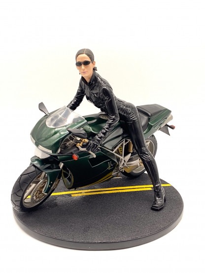 Matrix TRINITY with Ducati resin-statue 1:6 scale ltd 1500 Gentle Giant 2003 – Image 14