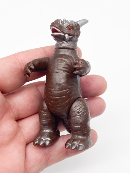 PAGOS Bandai Soul of Bullmark Kaiju Sofubi 3" Mini Figure Ultraman – Image 6