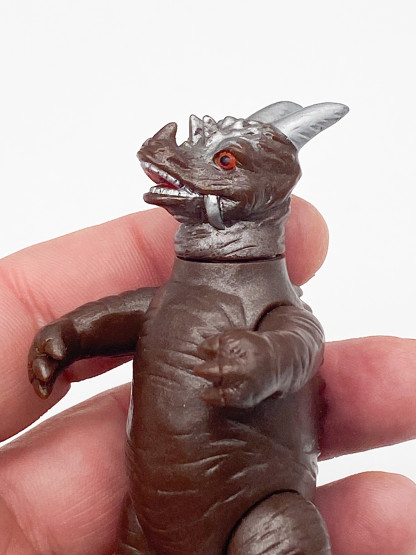 PAGOS Bandai Soul of Bullmark Kaiju Sofubi 3" Mini Figure Ultraman – Image 5