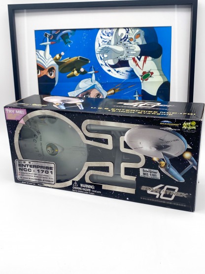 U.S.S. Enterprise NCC 1701 40 Years STAR TREK Art Asylum Diamond Select
