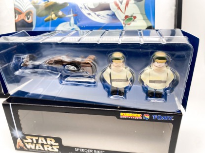 Kubrick STAR WARS Speeder Bike with Luke and Leia – Image 2