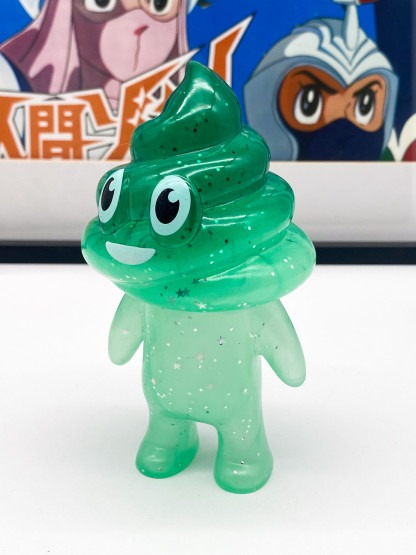 Unchi-Kun [green glitter] Sofubi 6" squeaky doll | Poop man soft vinyl Mr Caca – Image 2