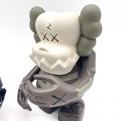 KAWS x Bounty Hunter Skull Kun Brown SukaruKun 2006 – Image 4