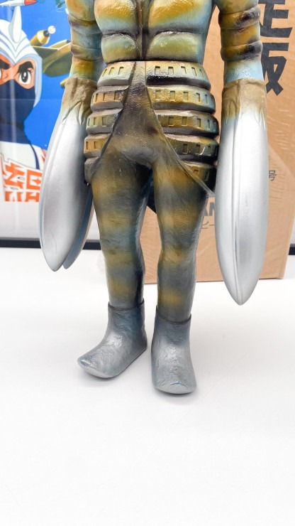 Alien Baltan Jumbo Sofubi 14“ Bandai 1984 MIB. Old stock – Image 6