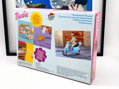 Barbie Pizza Hut Restaurant Playset - Mattel 2001 #88922 [MISB] NEW – Image 4