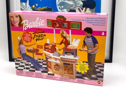 Barbie Pizza Hut Restaurant Playset - Mattel 2001 #88922 [MISB] NEW – Image 5