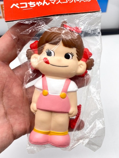 Peko chan Mascot - vinyl squeechie doll – Image 3