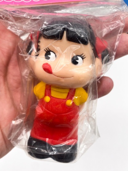 Peko-chan soft vinyl Mini-Doll Squeek Mascot - new old stock vintage japan – Image 3