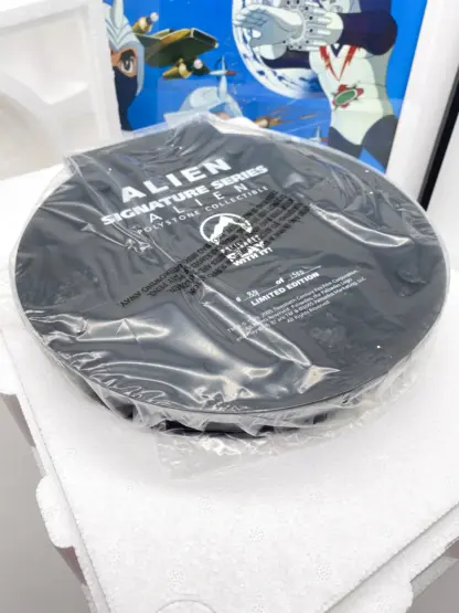 ALIEN Signature Series resin statue Palisades Toys 2005 - LE1500 MIB – Image 7