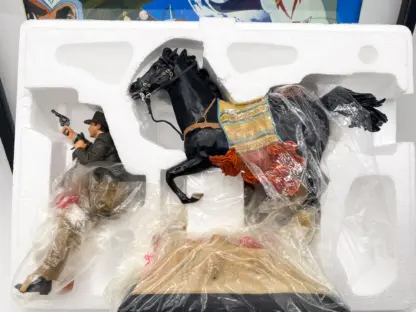Indiana Jones on Horse Limited Statue - Gentle Giant 2008 MIB – Image 3