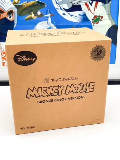 Mickey Mouse Bronze Color Medicom Toy Vinyl Collectible Dolls 2009 MIB – Image 9