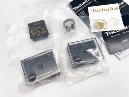 Set DJ Technics miniature 2 platines + Mixer et casque
