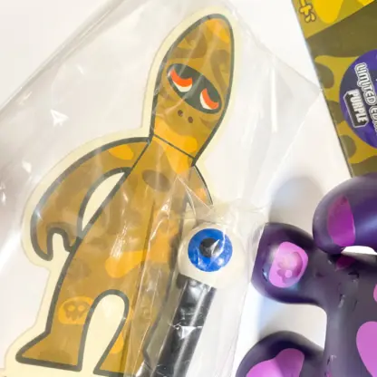 Big Monstrooper [Purple] Pete Fowler Monsterism 2002 MISB [NEW] – Image 6
