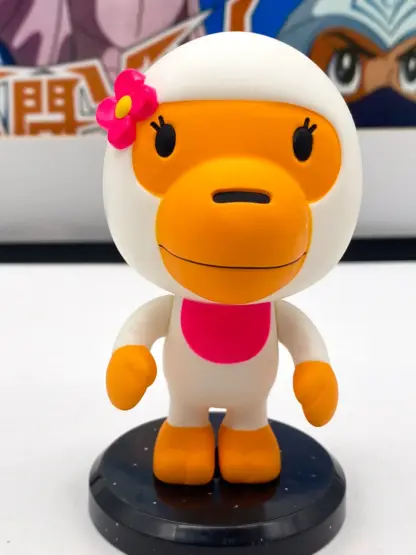 Baby Lisa Bape Baby Milo A Bathing Ape soft vinyl figure – Image 3