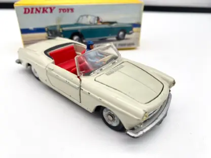 Dinky Toys 528 Peugeot 404 Cabriolet Pininfarina – Avec boîte d’origine 1965 – Image 5