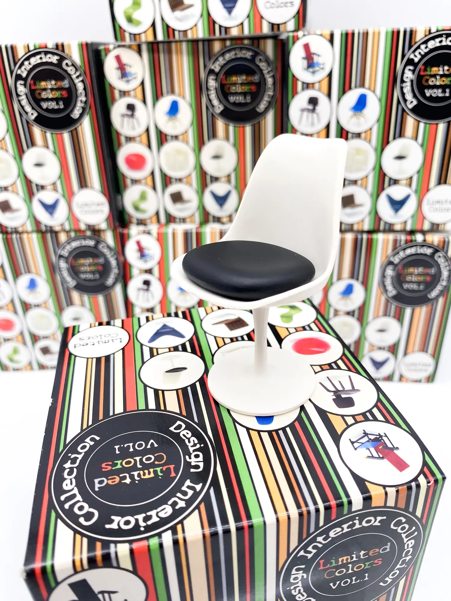 Miniature Tulip Chair REAC – Design Interior Collection Limited Colors Vol.1 – Échelle 1/12 MIB