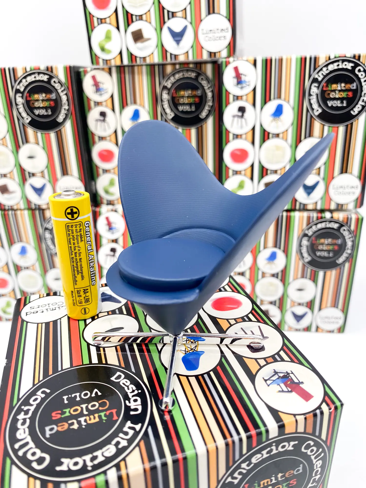 Miniature heart cone chair Verner Panton REAC – Design Interior Collection Limited Colors Vol.1 – Échelle 1/12 MIB – Image 5