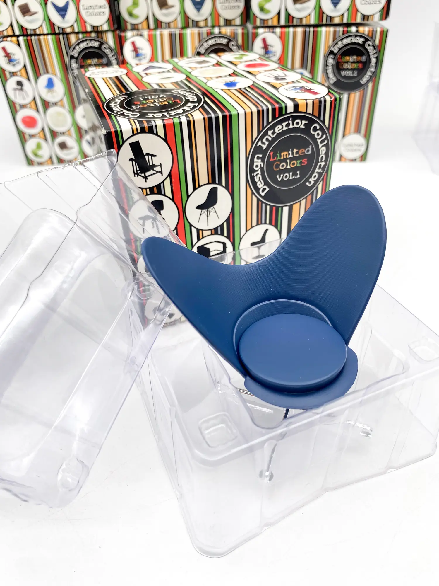 Miniature heart cone chair Verner Panton REAC – Design Interior Collection Limited Colors Vol.1 – Échelle 1/12 MIB – Image 3