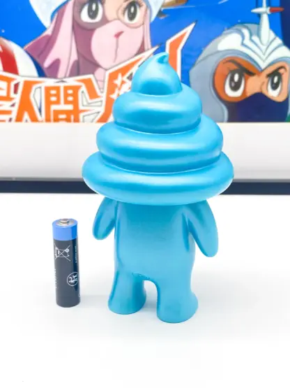 Unchi-Kun [blue] Sofubi 6" squeaky doll | Poop man soft vinyl Mr Caca – Image 3