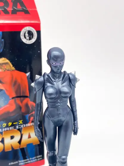 Lady Armanoïde COBRA