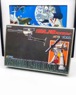 🇫🇷 Takara Micro Change MC-13 Walther P-38 U.N.C.L.E. (1983). Le véritable ancêtre de Megatron G1 Transformers ! 🚀 Plus qu'un jouet, c'est une pièce d'histoire. Complet avec tous ses accessoires rares, y compris la boîte "mallette" d'origine. Un "Graal" pour les amateurs de Transformers. Disponible sur notre site (lien en bio) !

🇬🇧 Discover a legend! 🤩 The ultimate treasure for any collector: the Takara Micro Change MC-13 Walther P-38 U.N.C.L.E. (1983). This is the original mold, the true ancestor of G1 Transformers Megatron! 🚀 More than just a toy, it's a piece of history. Complete with all its rare accessories, including the original "briefcase" box. A "Holy Grail" for Japanese vintage and sci-fi enthusiasts. Available on our website (link in bio)!

#Takara #MicroChange #MC13 #MegatronG1 #PreTransformers #WaltherP38 #VintageToys #JapaneseCollectibles #TheManFromUNCLE #RobotCollector #TransformersG1 #RareToys #ToyInvesting #transformers #fabuleusecaverne