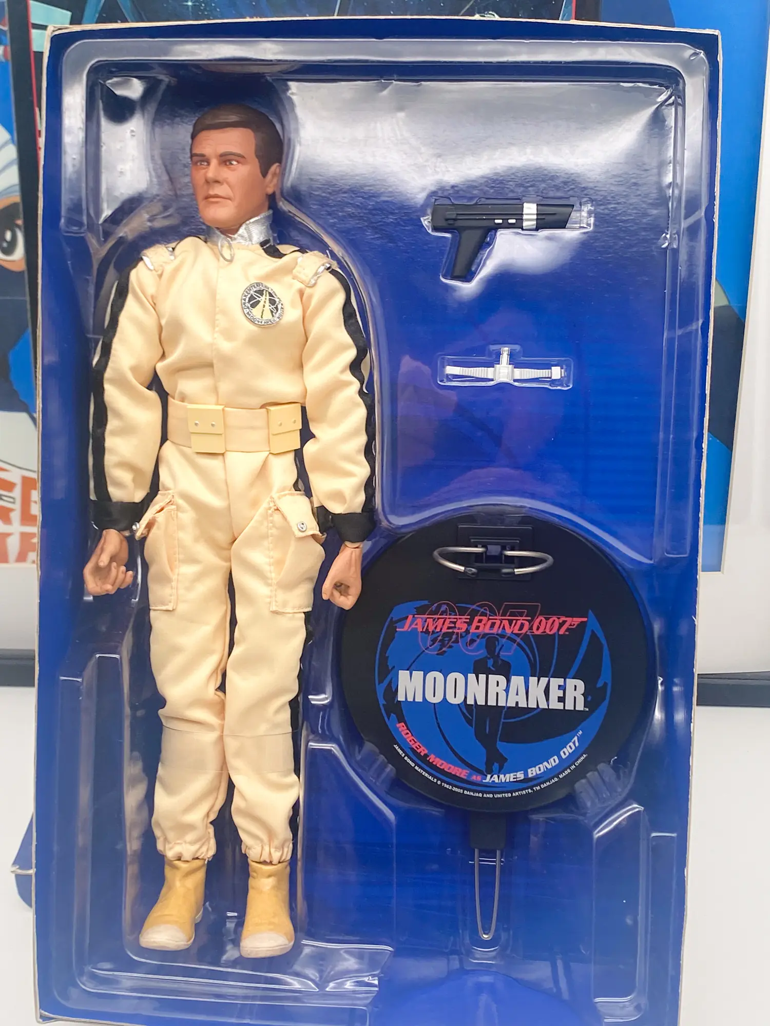 Figurine MOONRAKER James Bond 007 (Roger Moore) Sideshow Collectibles 12" MIB – Image 8