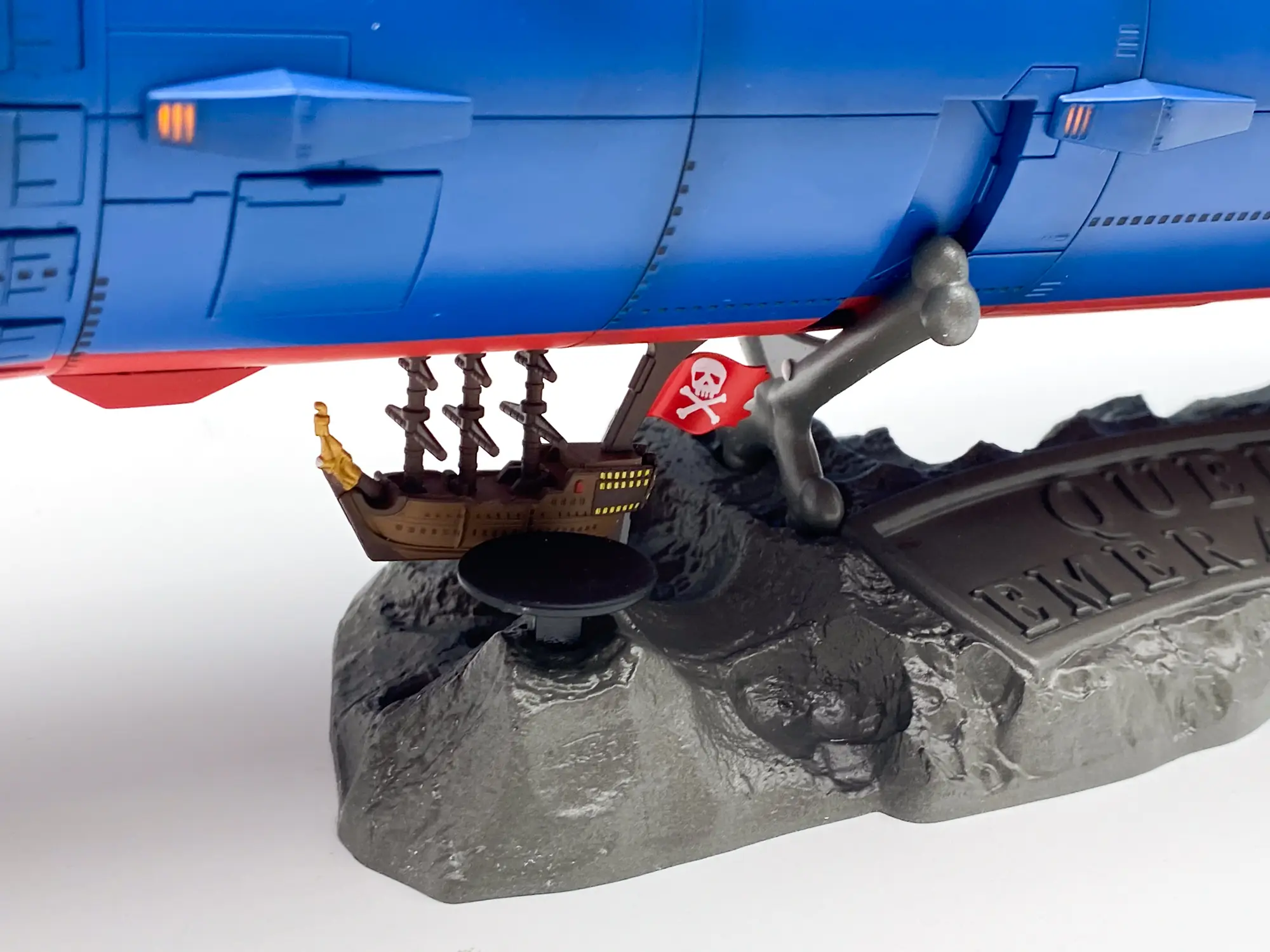 Queen Emeraldas Weathering Paint Aoshima Miracle House SGM-25 MIB – Image 7