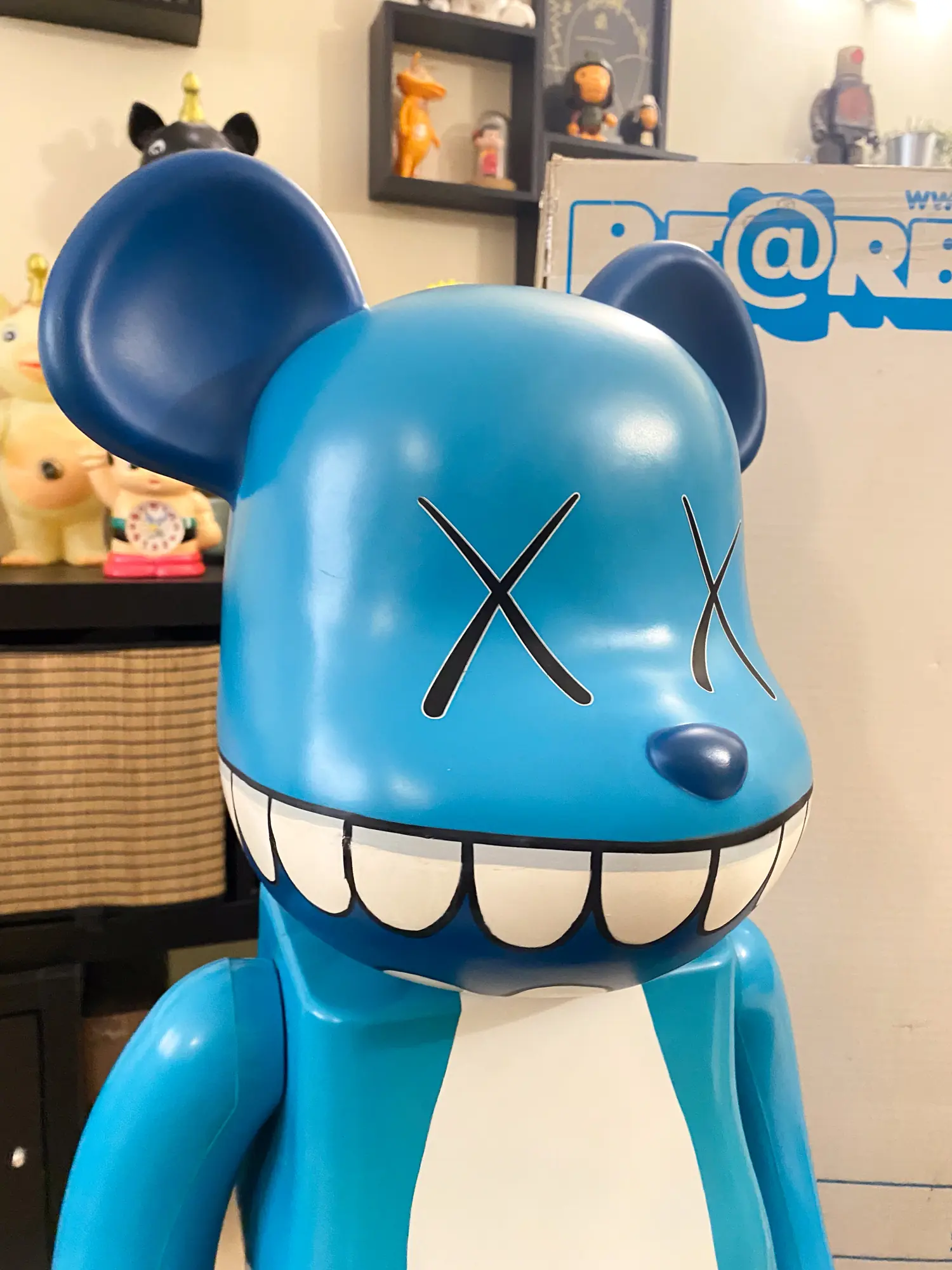 KAWS CHOMPERS 1000% Bearbrick A-Nation 2003