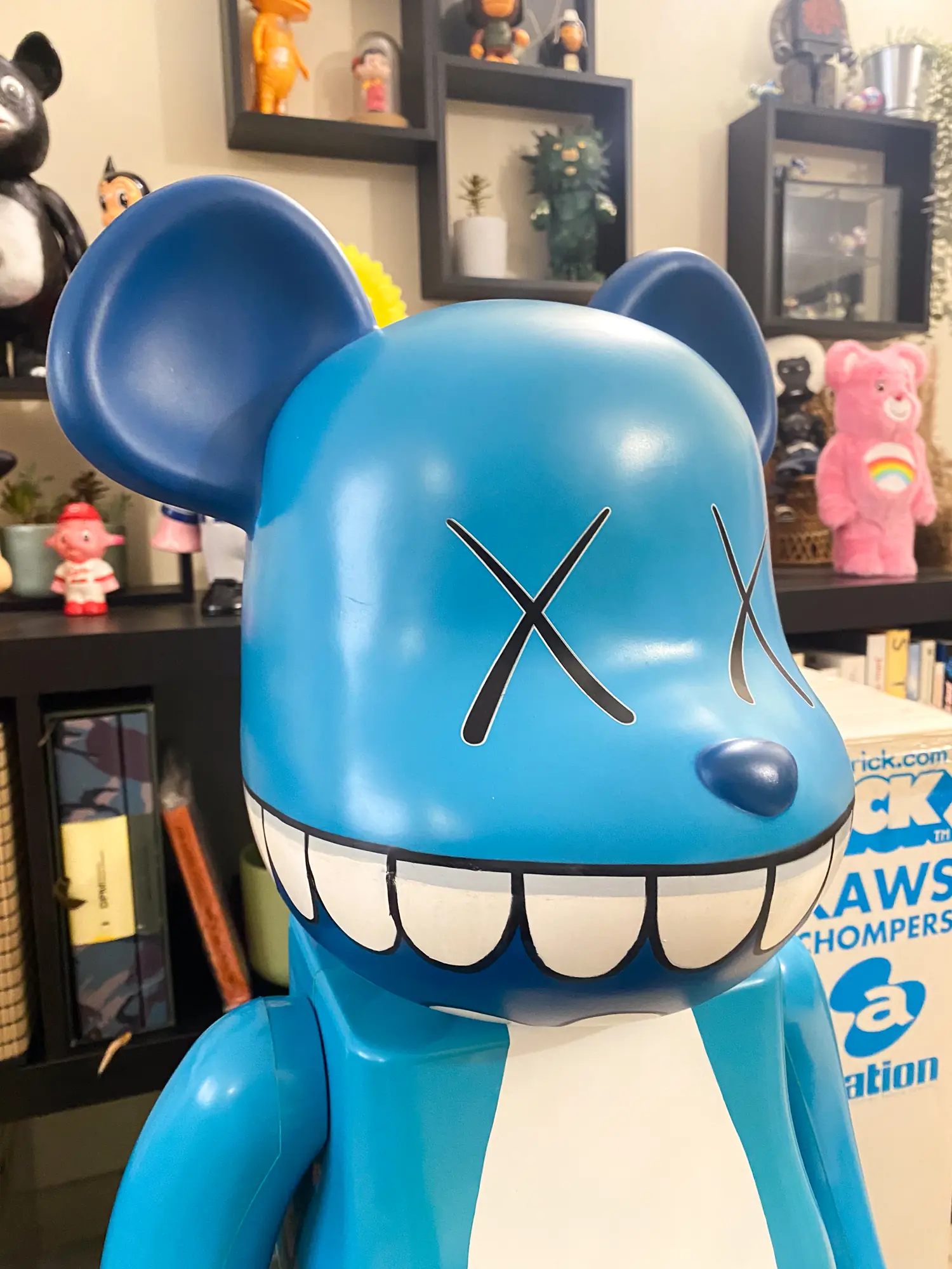 KAWS CHOMPERS 1000% Bearbrick A-Nation 2003