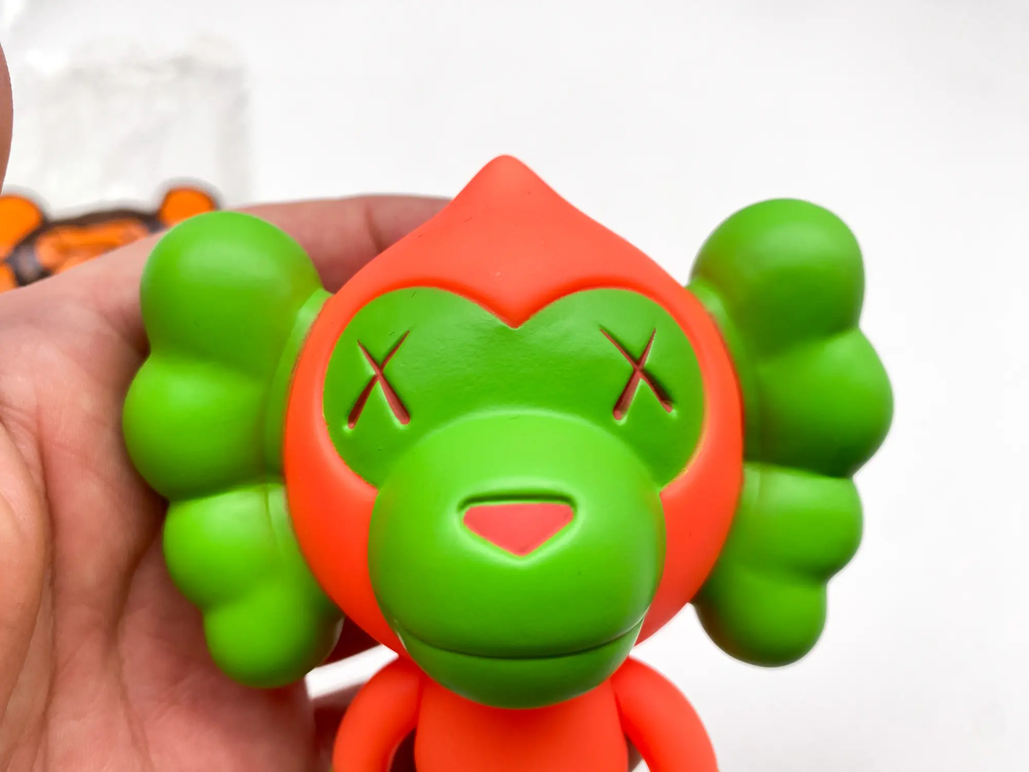 Kaws Baby Milo BAPE (pink-green) - A Bathing Ape 2005 MIB – Image 13