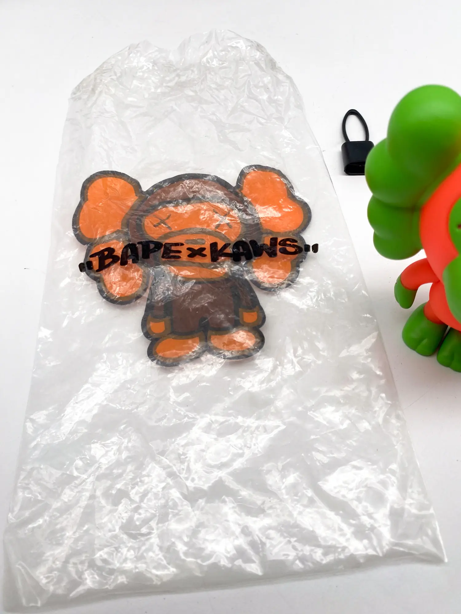 Kaws Baby Milo BAPE (pink-green) - A Bathing Ape 2005 MIB – Image 4